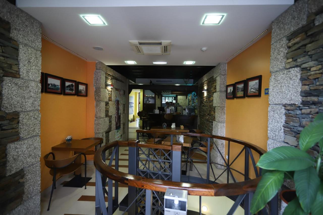Hospedaria Robalo Sabugal Bagian luar foto